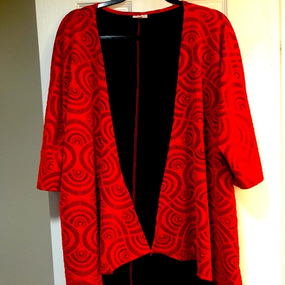 LuLaRoe Red Lindsey Kimono. EUC.